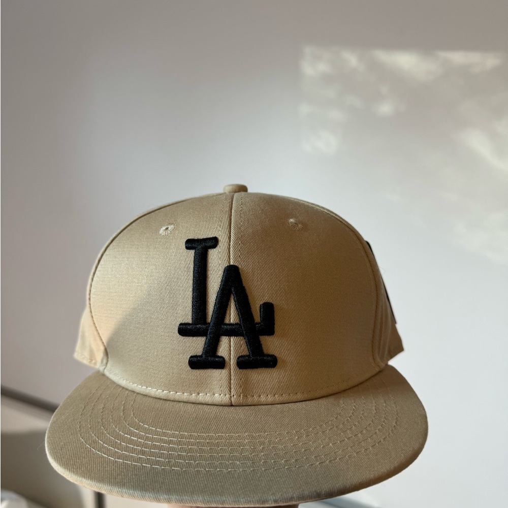 Cream LA MLB Cap